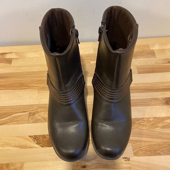 Clarks Collection Soft cushion Brown  Ankle Boots With Side Zipper size 5 harnes - Picture 6 of 15